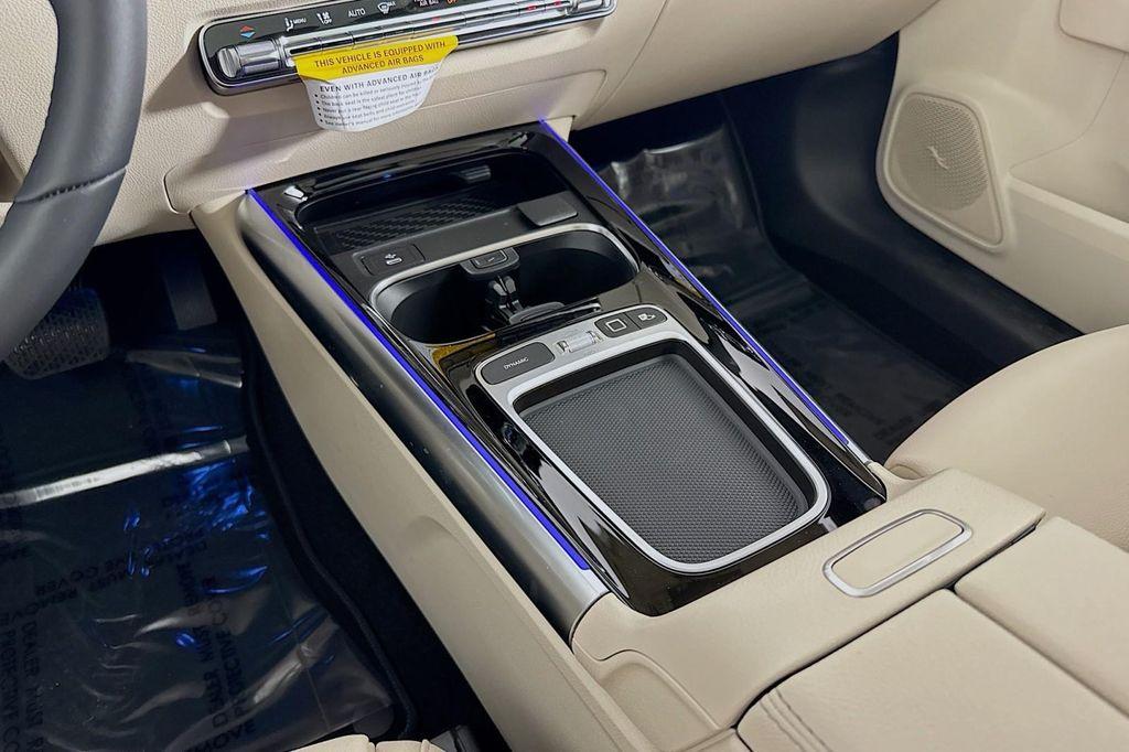 new 2026 Mercedes-Benz GLA 250 car, priced at $47,335