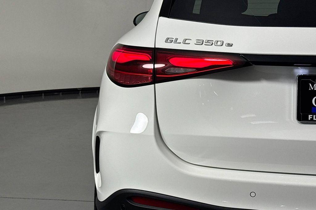 used 2025 Mercedes-Benz GLC 350e car