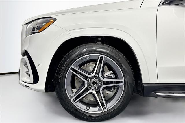 new 2025 Mercedes-Benz GLS 450 car, priced at $95,765