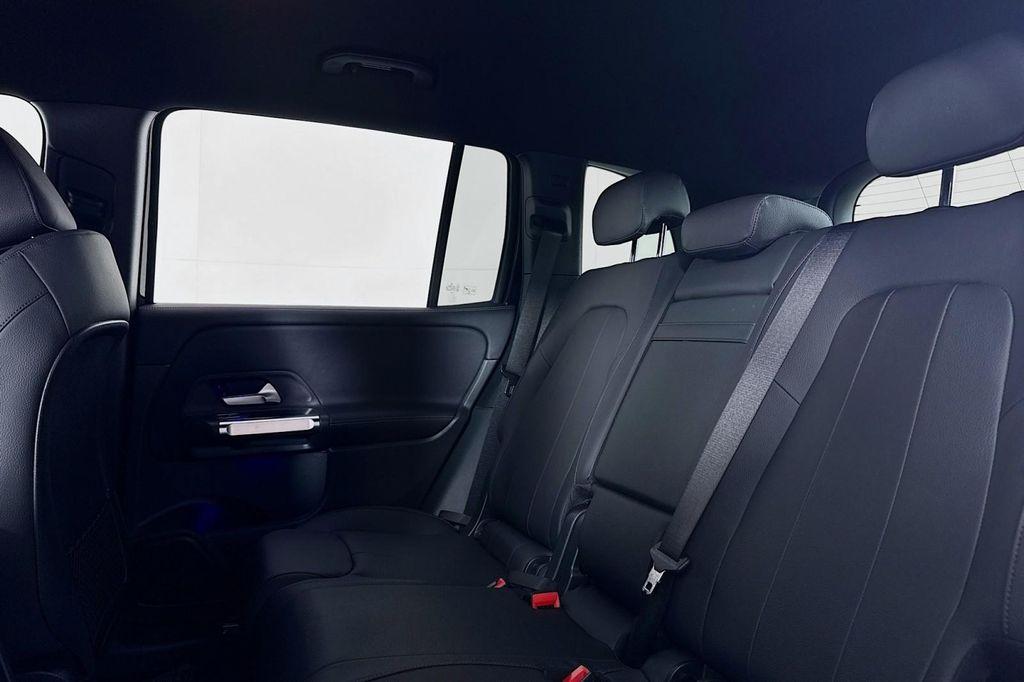 new 2025 Mercedes-Benz GLB 250 car, priced at $47,145