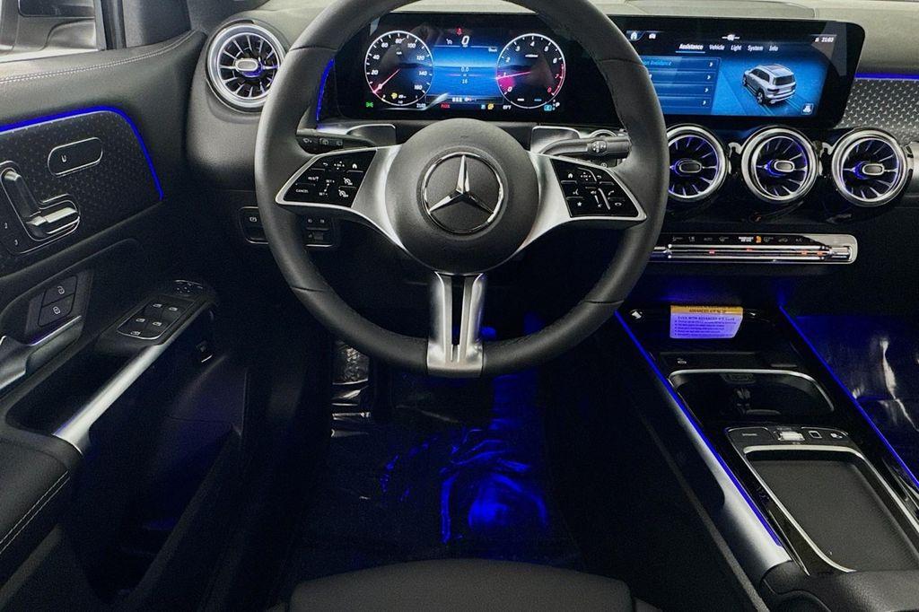 new 2025 Mercedes-Benz GLB 250 car, priced at $47,145