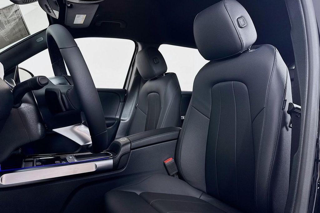 new 2025 Mercedes-Benz GLB 250 car, priced at $47,145