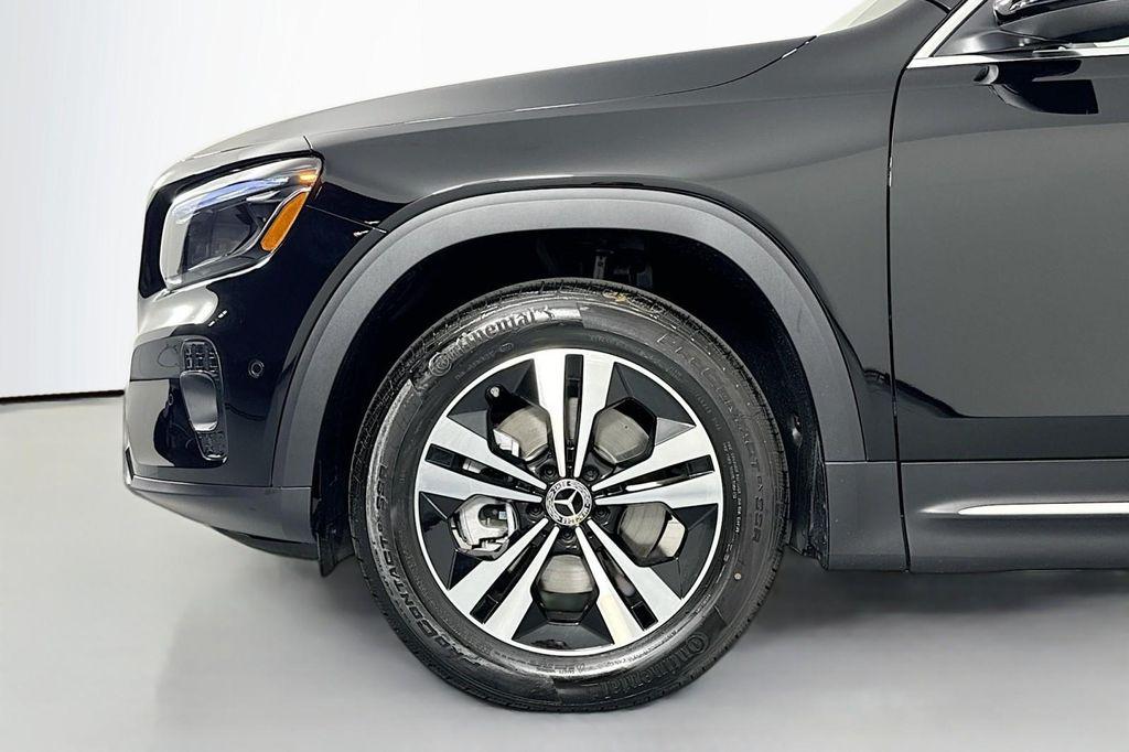 new 2025 Mercedes-Benz GLB 250 car, priced at $47,145