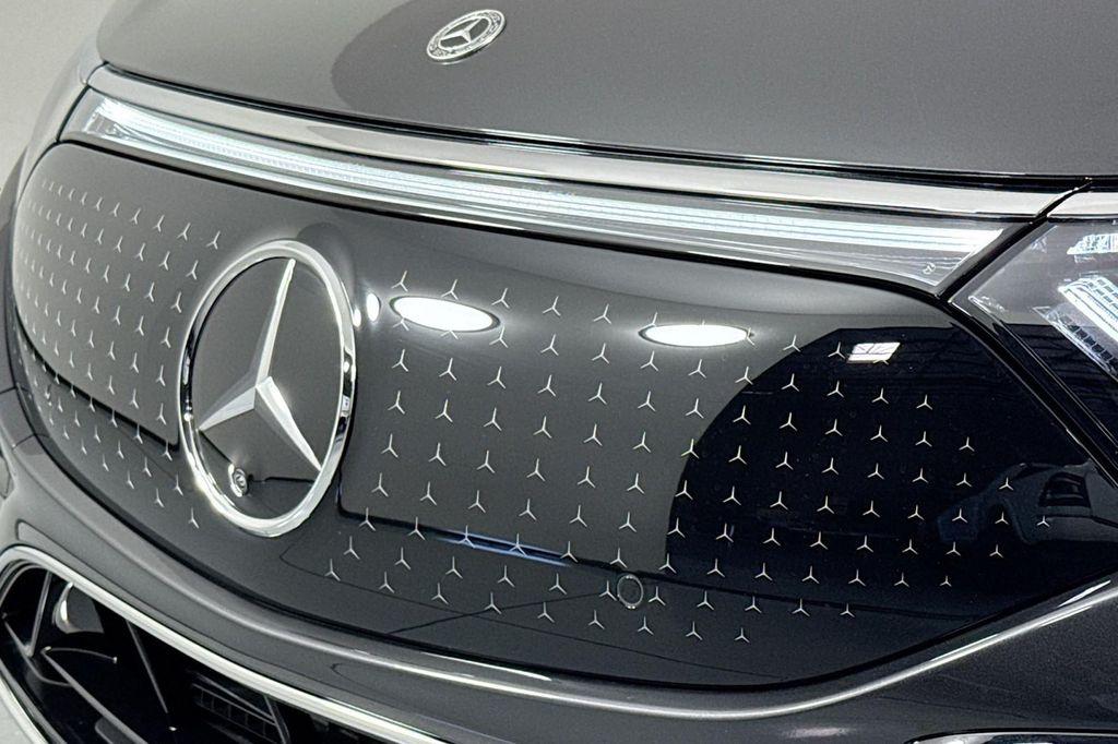 new 2025 Mercedes-Benz EQS 450 car, priced at $114,195