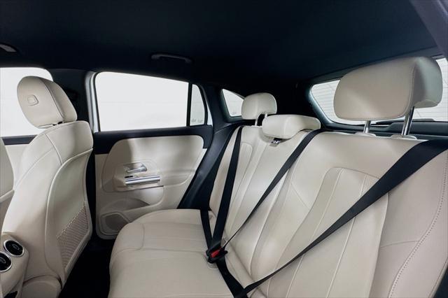 new 2025 Mercedes-Benz GLA 250 car, priced at $44,345