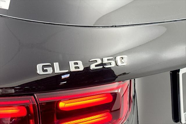 new 2024 Mercedes-Benz GLB 250 car, priced at $49,595