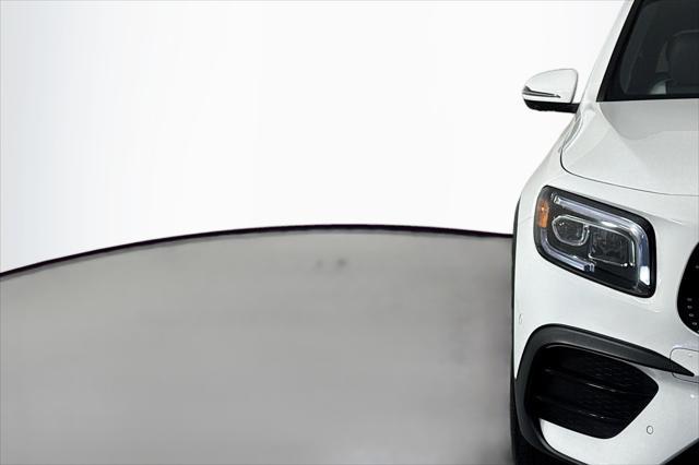 used 2021 Mercedes-Benz GLB 250 car, priced at $26,983