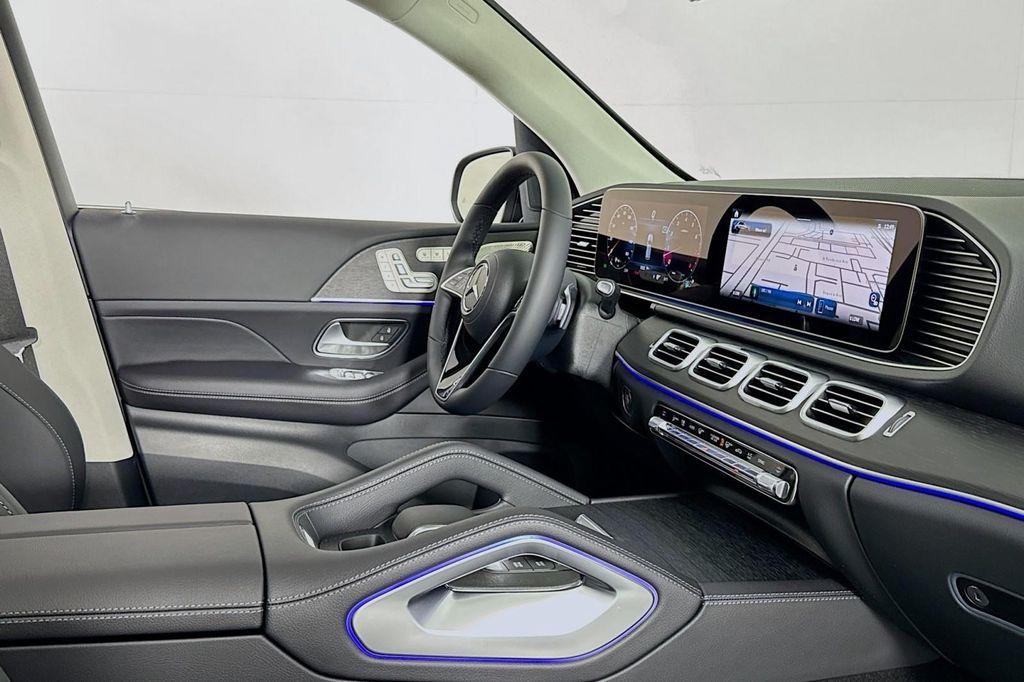 new 2025 Mercedes-Benz GLE 350 car, priced at $68,980