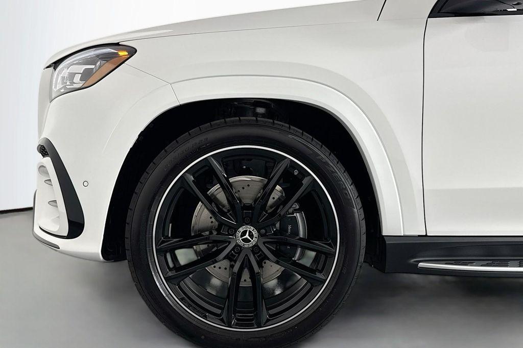 new 2026 Mercedes-Benz GLS 580 car, priced at $123,070