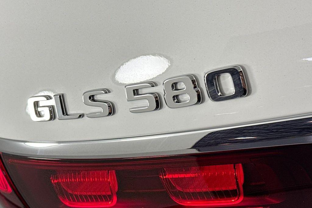 new 2026 Mercedes-Benz GLS 580 car, priced at $123,070