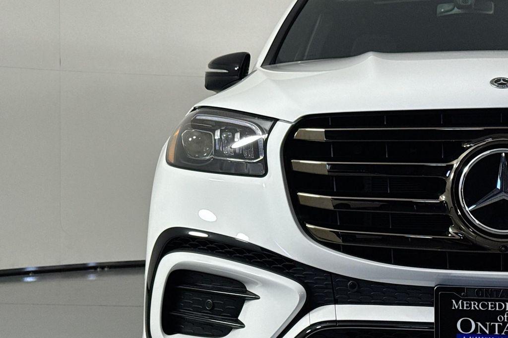 new 2026 Mercedes-Benz GLS 580 car, priced at $123,070