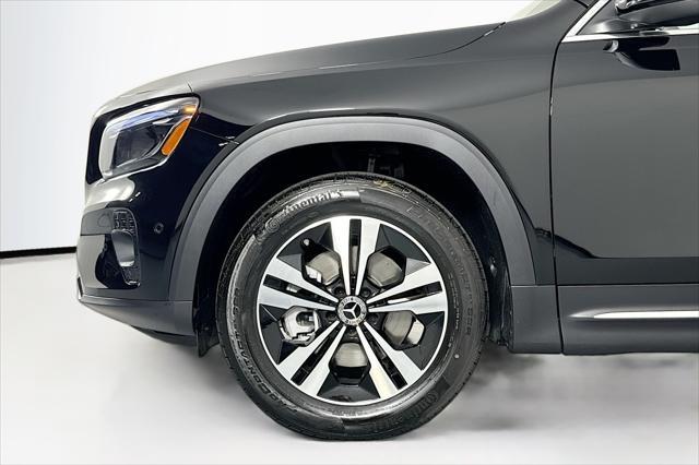 new 2025 Mercedes-Benz GLB 250 car, priced at $47,145