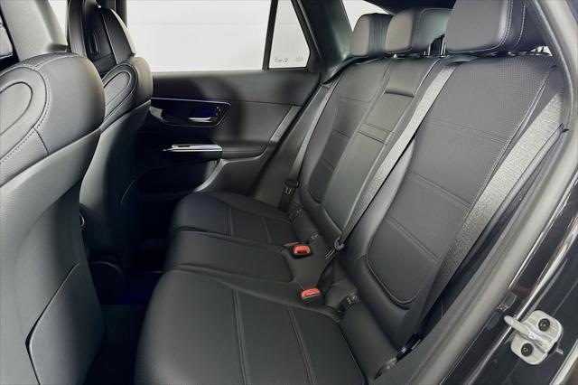 new 2025 Mercedes-Benz GLC 300 car, priced at $52,615