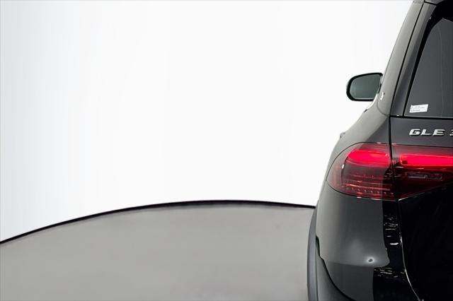 new 2025 Mercedes-Benz GLE 350 car, priced at $67,825