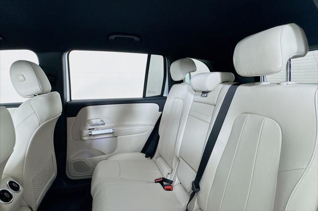 new 2025 Mercedes-Benz GLB 250 car, priced at $47,145