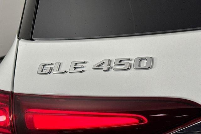 new 2025 Mercedes-Benz GLE 450 car, priced at $90,830