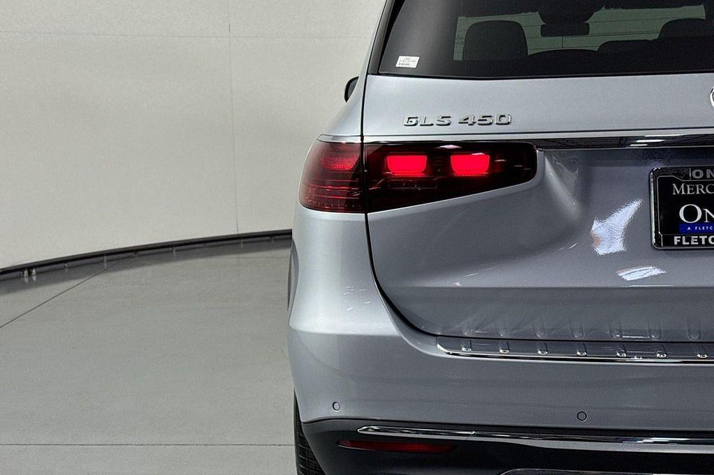 new 2025 Mercedes-Benz GLS 450 car, priced at $92,335