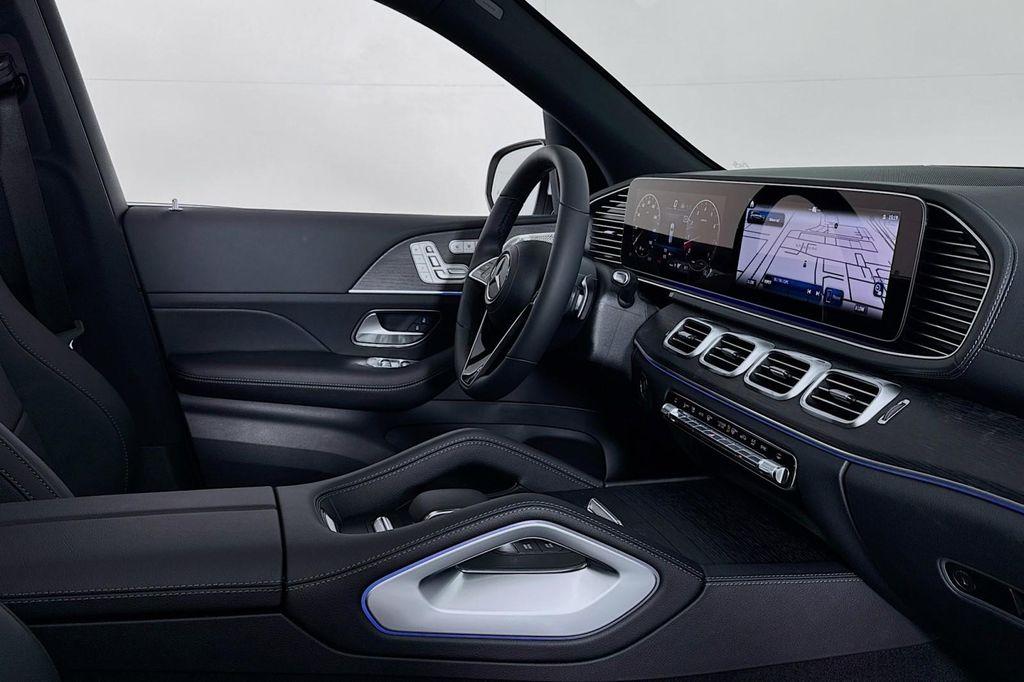 new 2025 Mercedes-Benz GLS 450 car, priced at $92,895