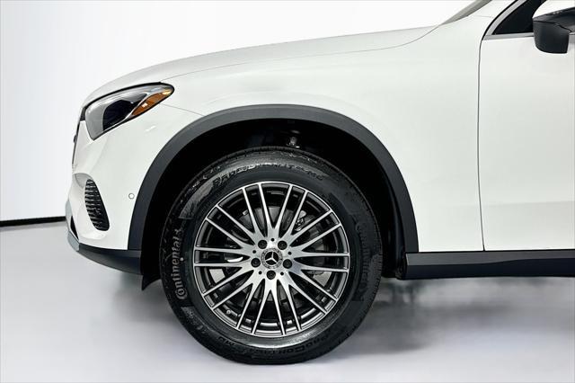 new 2025 Mercedes-Benz GLC 300 car, priced at $53,545