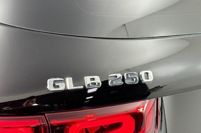 used 2022 Mercedes-Benz GLB 250 car, priced at $33,383