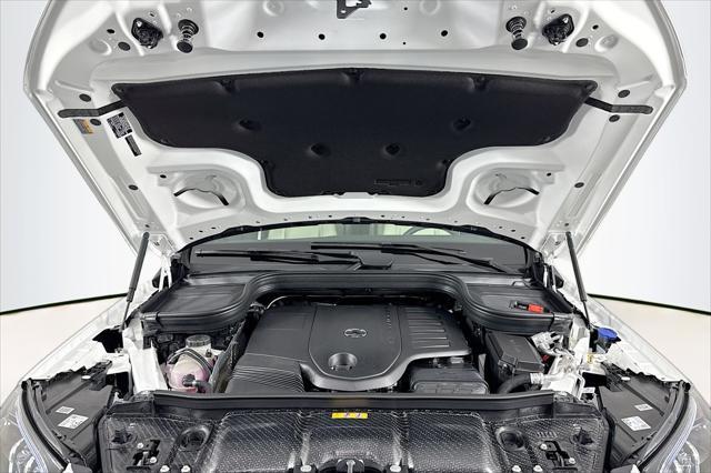 new 2025 Mercedes-Benz GLS 450 car, priced at $91,945