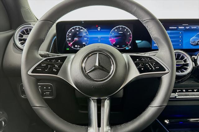 new 2025 Mercedes-Benz GLB 250 car, priced at $47,895