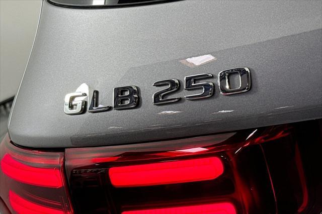 new 2025 Mercedes-Benz GLB 250 car, priced at $47,895