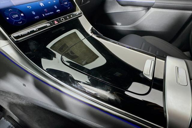 new 2025 Mercedes-Benz GLC 300 car, priced at $65,295