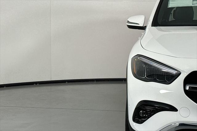 new 2025 Mercedes-Benz GLA 250 car, priced at $45,205