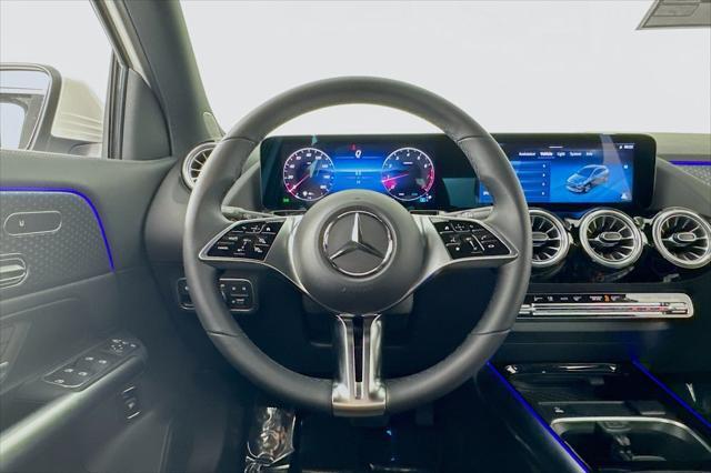 new 2025 Mercedes-Benz GLA 250 car, priced at $45,205