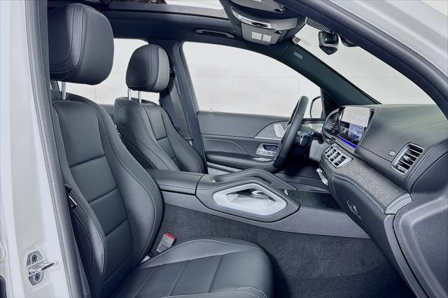 new 2025 Mercedes-Benz GLS 450 car, priced at $92,975