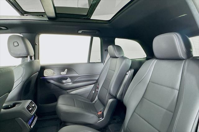 new 2025 Mercedes-Benz GLS 450 car, priced at $92,975