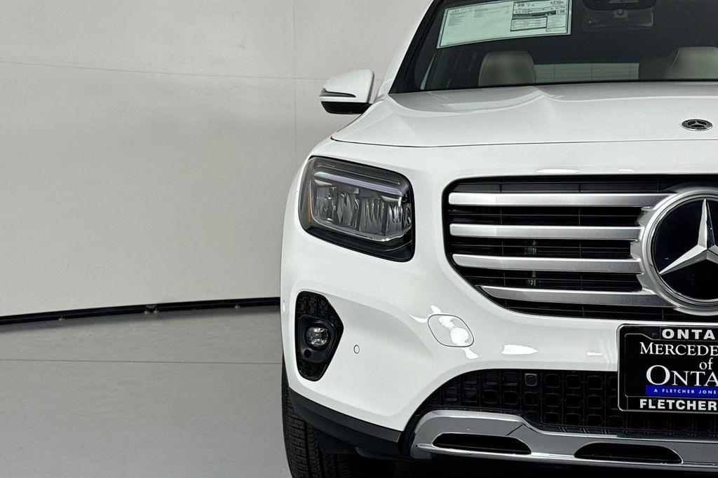 new 2025 Mercedes-Benz GLB 250 car, priced at $47,145