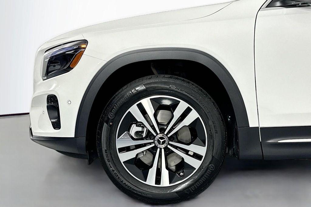 new 2025 Mercedes-Benz GLB 250 car, priced at $47,145