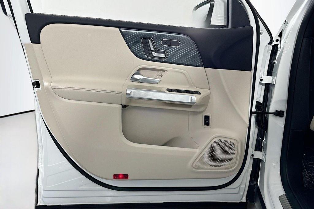 new 2025 Mercedes-Benz GLB 250 car, priced at $47,145