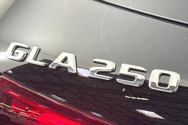 new 2025 Mercedes-Benz GLA 250 car, priced at $42,250