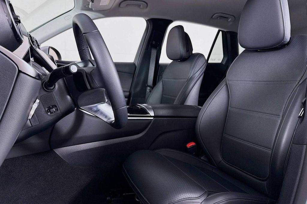 used 2025 Mercedes-Benz GLC 350e car, priced at $63,265
