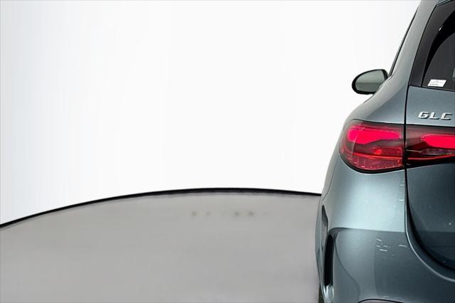 new 2025 Mercedes-Benz GLC 300 car, priced at $60,985