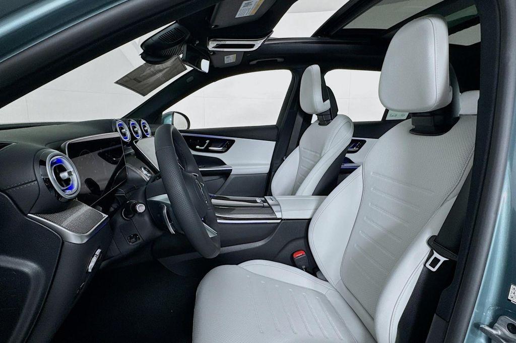 new 2025 Mercedes-Benz GLC 300 car, priced at $60,985