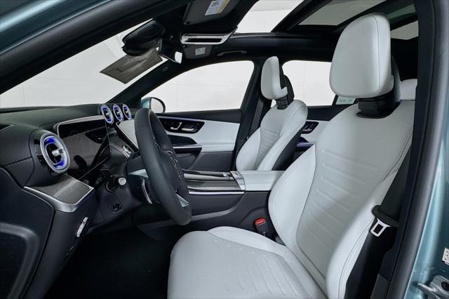 new 2025 Mercedes-Benz GLC 300 car, priced at $60,985