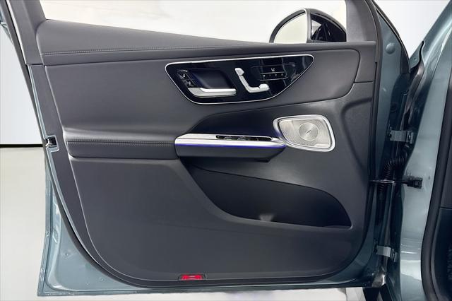 new 2025 Mercedes-Benz GLC 300 car, priced at $59,605