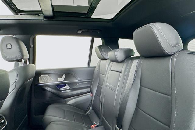 new 2025 Mercedes-Benz GLS 450 car, priced at $101,275