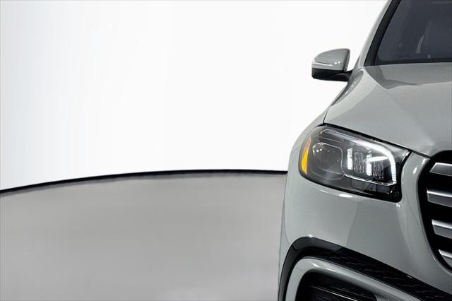 new 2025 Mercedes-Benz GLS 450 car, priced at $101,275