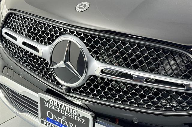 new 2025 Mercedes-Benz GLC 300 car, priced at $61,945