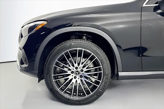 new 2025 Mercedes-Benz GLC 300 car, priced at $61,945