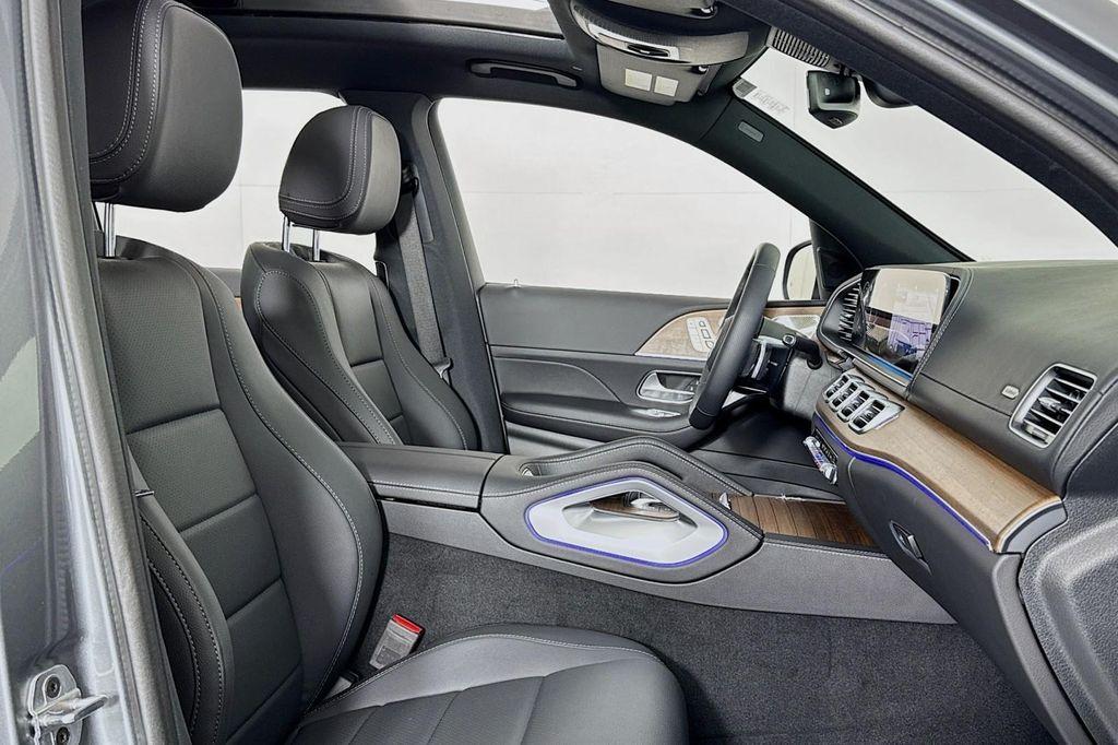 new 2025 Mercedes-Benz GLS 450 car, priced at $95,145