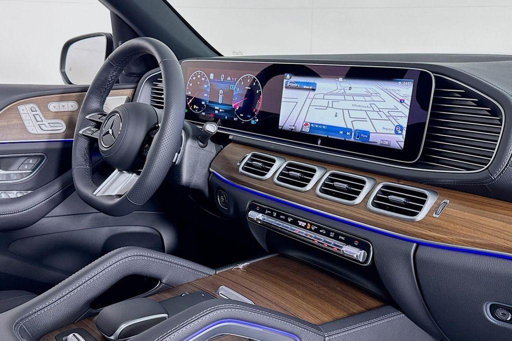 new 2025 Mercedes-Benz GLS 450 car, priced at $95,145