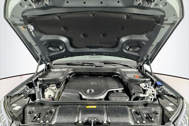 new 2025 Mercedes-Benz GLS 450 car, priced at $95,145