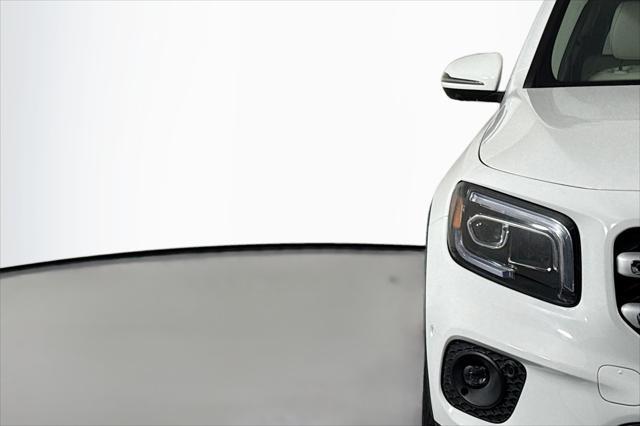 used 2020 Mercedes-Benz GLB 250 car, priced at $22,483