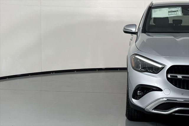 new 2025 Mercedes-Benz GLA 250 car, priced at $45,095